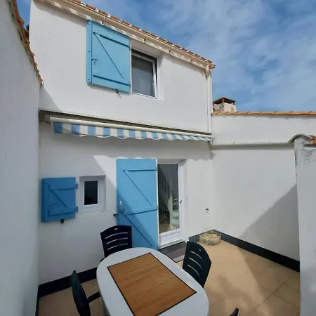 La Maison Bleue - Sur *
