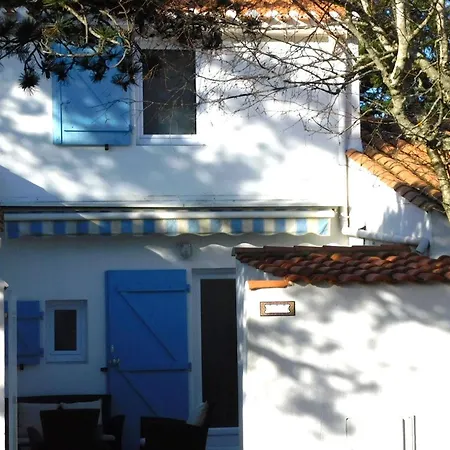 La Maison Bleue - Sur Villa